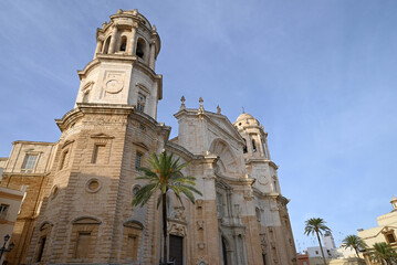  Cathédrale de Cadix en Andalousie une journée ensoleillée