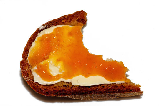 Angebissenes Marmeladenbrot