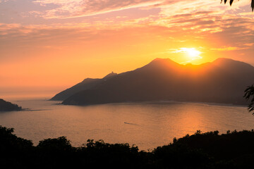 Fototapeta premium Seaside mountain sunset