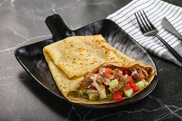 Pancake with chicken and vegetables