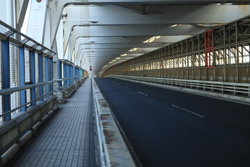 レインボーブリッジの一般道の風景