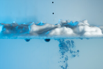 schaum farbe tropfen wasser blau