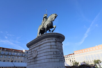 Statue équestre du roi Jean 1er sur la place de Figueira, ville de Lisbonne, Portugal