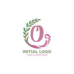 initial logo O