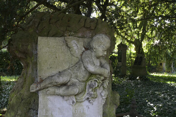 friedhof, alter grabstein