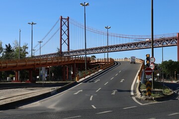Le pont du 25 avril sur le fleuve Tage, ville de Lisbonne, Portugal