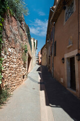 Rue des Bourgades in Roussillon, France