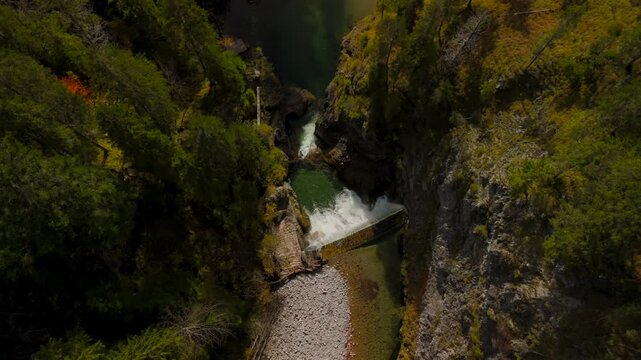 Katholische Bergkapelle Maria Hilf im Valepp, Gemarkung Deutschland, Bayern Luftaufnahme. Catholic mountain chapel Maria Hilf in Valepp, Germany, Bavaria Aerial view. Valepp Wasserfall