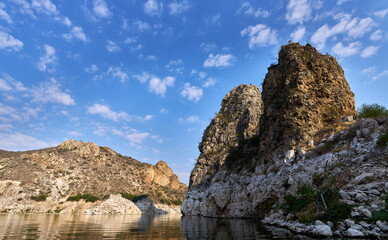 Exploring Zimapan: Nature and Adventures by Boat (Mexico)