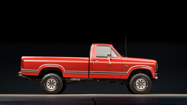 Portland, OR, USA
October 25, 2024
1985 Ford F150 XLT Lariat