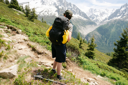 teen hiking the Tour du Mont Blanc, in the Alps, la Fl&eacute;g&egrave;re