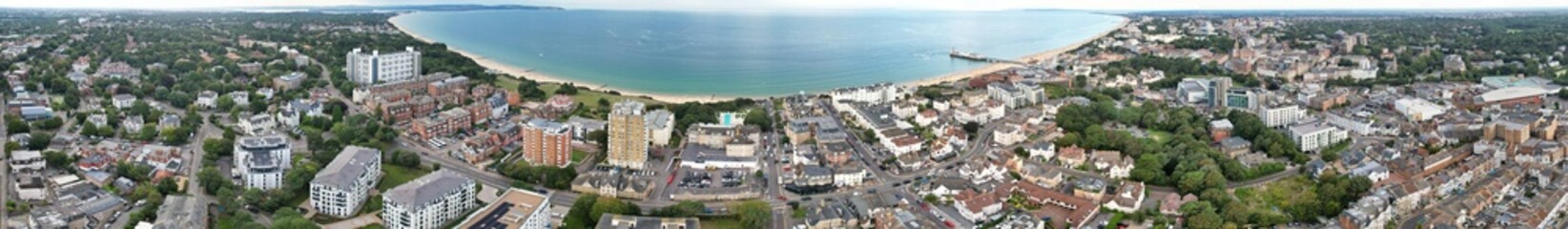 Obraz premium Aerial Panoramic View of Best British Tourist Attraction at Bournemouth City of England Great Britain UK. High Angle Footage was Captured with Drone's Camera from High Altitude on August 23rd, 2024