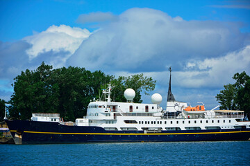 statek pasażerski, passenger ship, Small passenger ferry ship © kateej