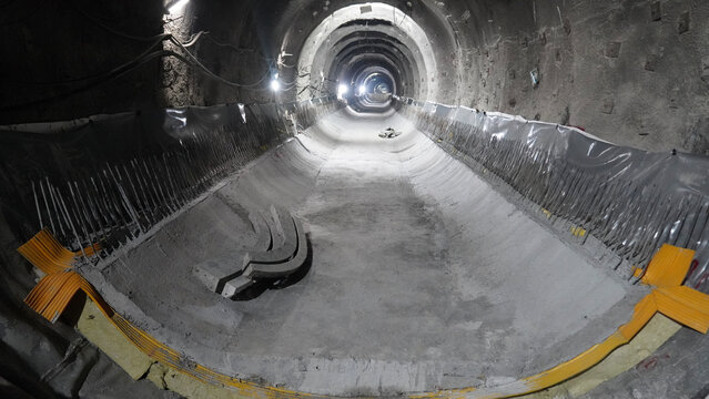 Fototapeta invert concrete pavement in metro tunnel construction