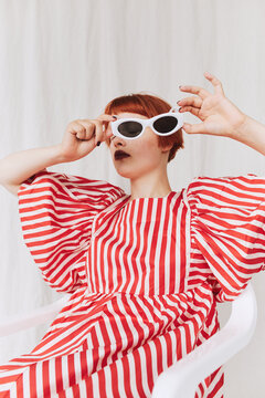 Stylish woman with sunglasses - Bold look