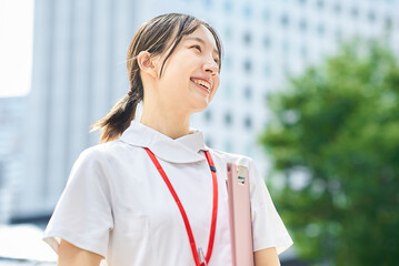 若い看護師のポートレート