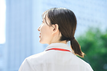 若い看護師のポートレート