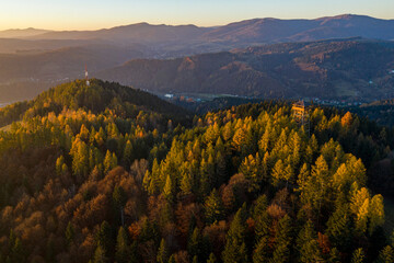 Malnik Beskid Sądecki, zachód słońca, jesień.