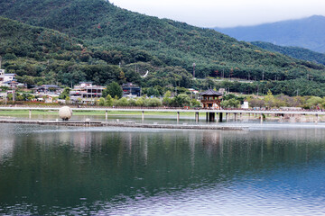Scenic View of Gwanghallu Garden with Tranquil Lake Reflection