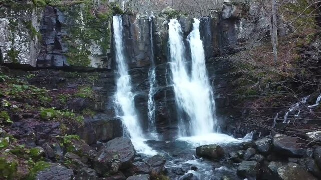 dardagna waterfalls corno alle scale regional park bologna