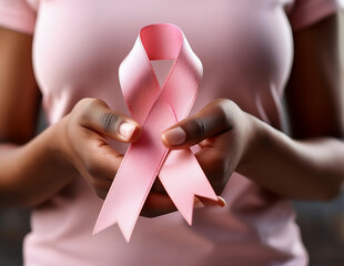 Rosa Schleife als Symbol der Solidarität