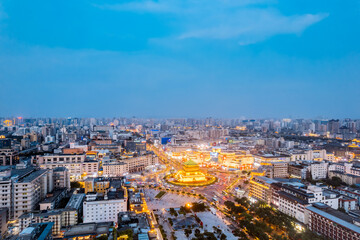 Obraz premium Aerial photography of the night view of the city skyline from a high perspective of the Bell Tower in Xi'an, Shaanxi, China