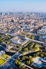 Obraz premium Early morning aerial View of Yongning Gate, south gate of Xi'an City Wall, Shaanxi Province, China