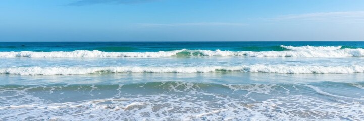 Obraz premium A serene ocean background with gentle waves and a clear blue sky, background, vacation