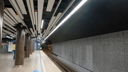 subway train station