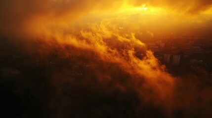 Obraz premium Glowing Sunset Clouds Over the City Skyline