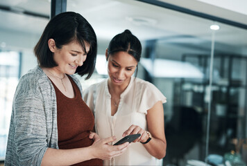 Women, phone and advice in office for teamwork, business information and brainstorming with connectivity. people, admin and mobile in building lobby with help, support and feedback on schedule app