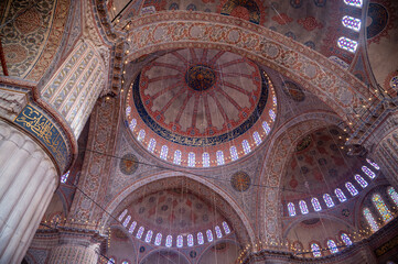 Obraz premium 400 Years old Ottoman Mosque interior photos İt is written prayer and God names with Arabic letters 
