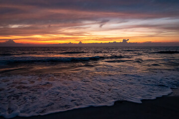 Obraz premium Sunset over Gulf of Mexico...