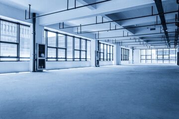 Spacious and Modern Empty Commercial Space with Natural Light
