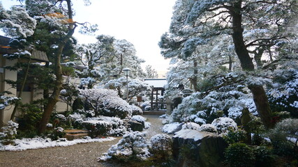 雪景色の長楽園
