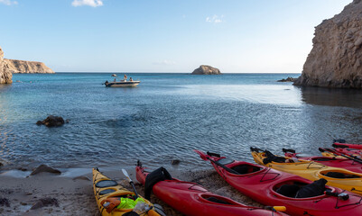 Obraz premium Tsigrado beach, in Milos, Cyclades Islands. Greece.