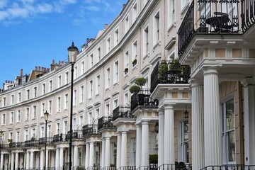 London, crescent shaped street with elegant townhouses
