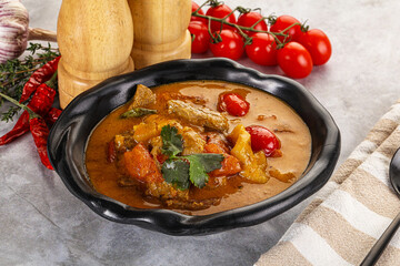 Yellow Thai curry with beef
