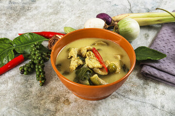 Thai green chicken curry with coconut