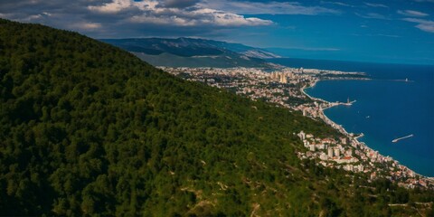 Obraz premium Stunning Nature and Landscape Photography Showcasing the Majestic Beauty of Mountains, Forests