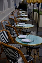 sidewalk cafe table and chairs