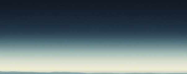 Fototapeta premium Paysage minimaliste avec horizon montagneux et ciel dégradé bleu turquoise.