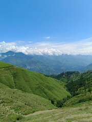 Naklejka premium landscape with sky and clouds