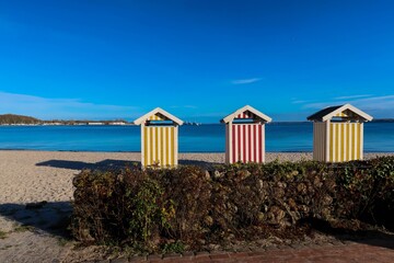 Badehäuschen am Strand von Eckernförde, Ostsee