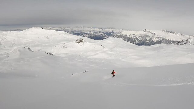 snowboard follow freeride powder snow