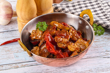 Pork with oyster sauce and vegetables