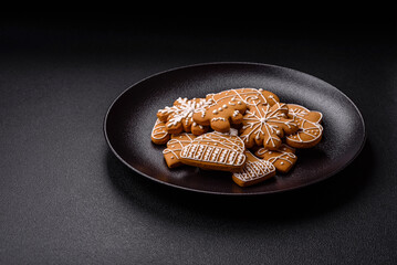 Delicious gingerbread cookies with honey, ginger and cinnamon