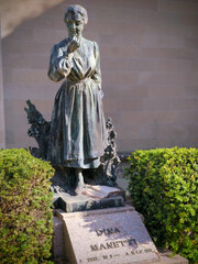 Cimitero delle Porte Sante, San Miniato al Monte cemetery, Dona Manetti