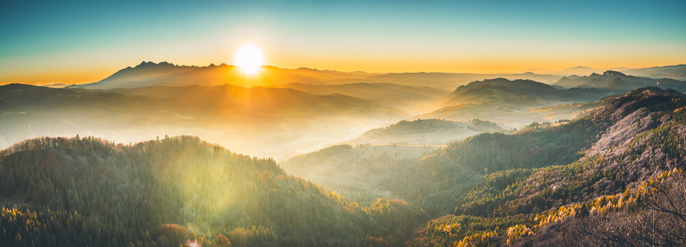 Zach&oacute;d słońca z Wysokiej, Pieniny