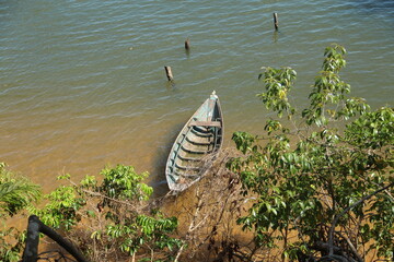 barco no rio tapajós, belterra, pará 